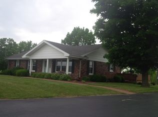 771 Shoal Creek Rd, Greenville, IL 62246