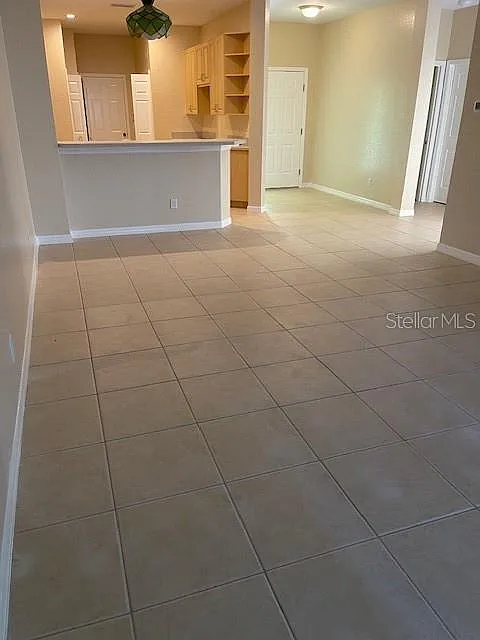 2 bed, 2.0 bath, 1329 sqft, $2,000 — Photo 2