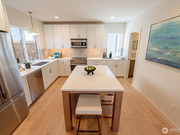 5th image of 13540 39th Avenue NE #C