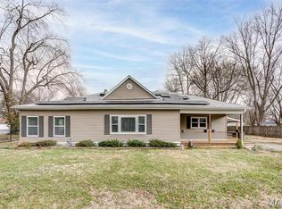 213 McKinley St, Worden, IL 62097