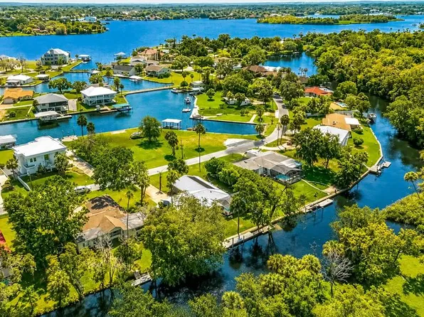 2178 N WATERSEDGE DRIVE, CRYSTAL RIVER, FL 34429