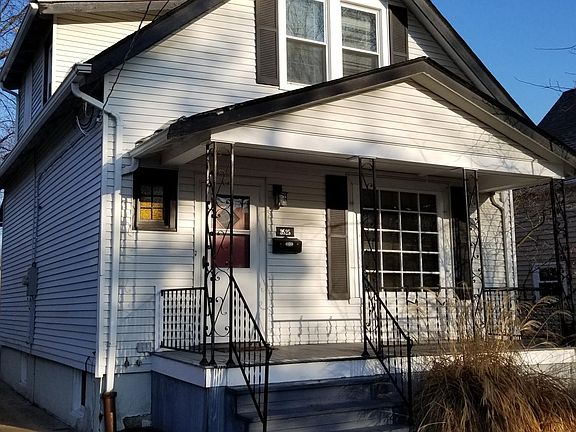 2nd image of 3525 Cambridge Ave