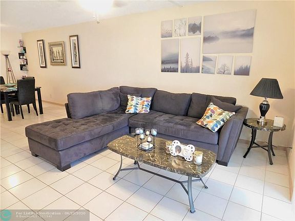 3rd image of 4013 N Ocean Dr APT 209