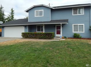 11907 1st Avenue Ct E, Tacoma, WA
