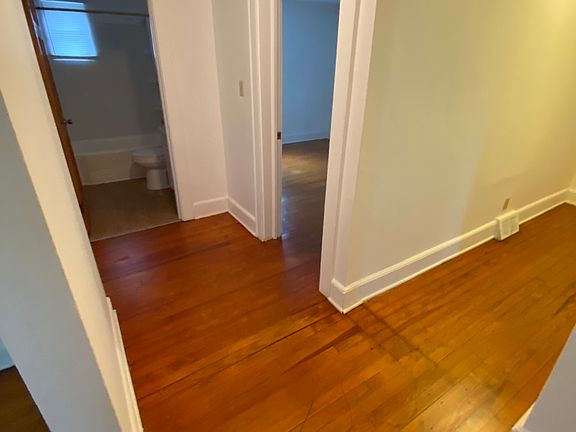 4th image of 2916 Patria St