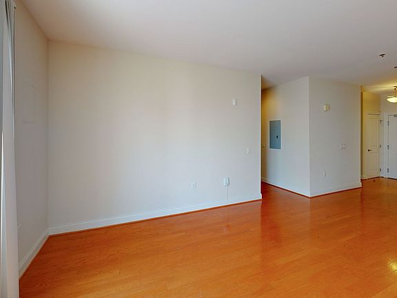 3rd image of 38 Maryland Ave Unit 320
