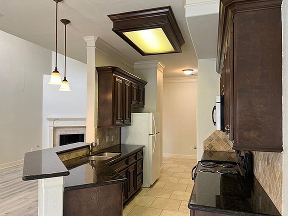 5th image of 2865 Westhollow Dr Unit 70