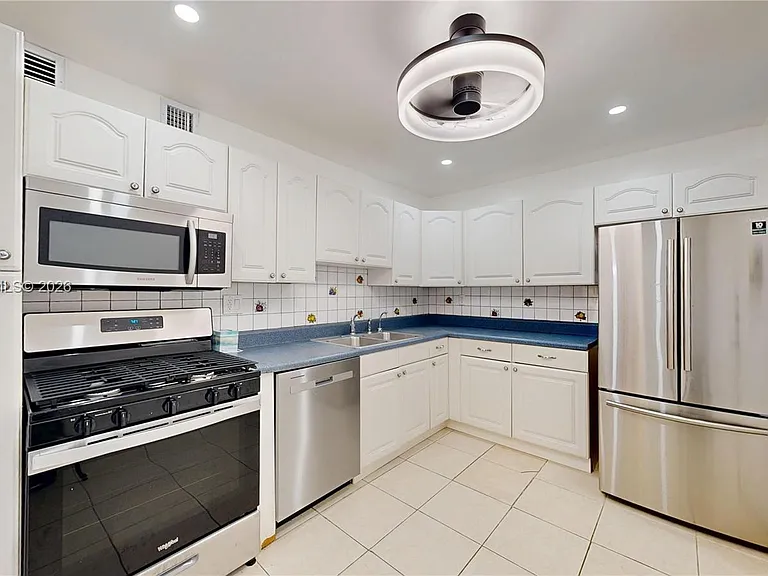 3140 S Ocean Dr #2106 — Photo 11