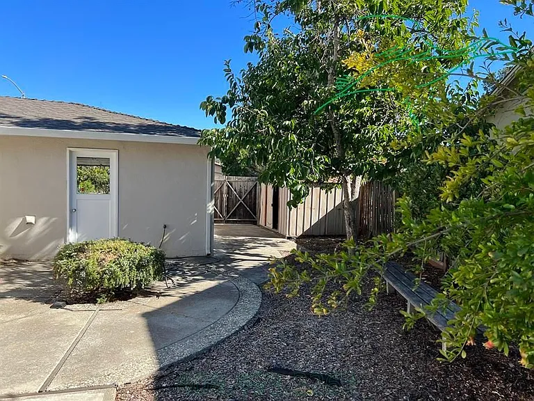 7941 Woodlark Way — Photo 28