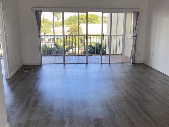 2nd image of 2797 NE 51st St #305