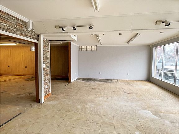 3rd image of 101 McGovern Blvd