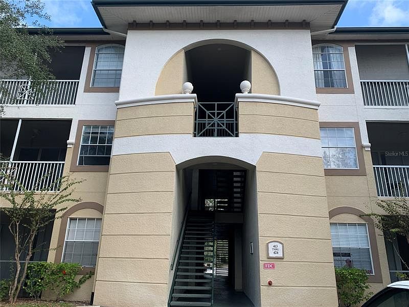 1st image of 17101 Carrington Park Dr APT 414