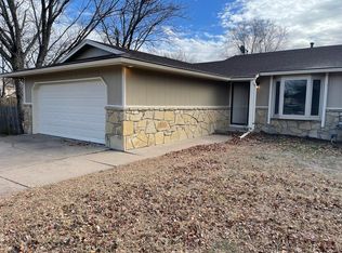 2002 N Rosewood Ct, Derby, KS 67037