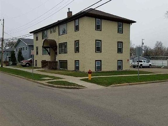 2nd image of 421 University Ave W #2