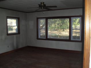 967 Dunford Rd, Max Meadows, VA 24360