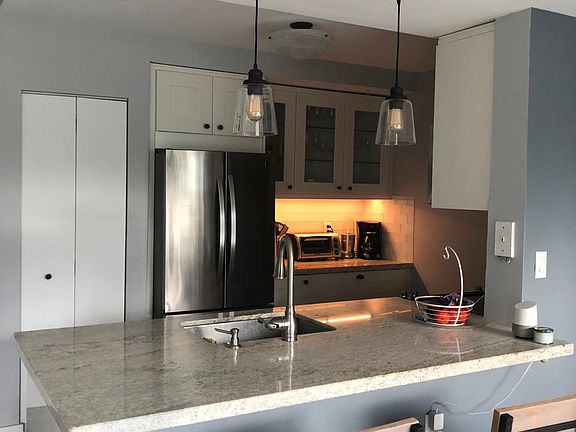 2nd image of 275 NE 18th St APT 405