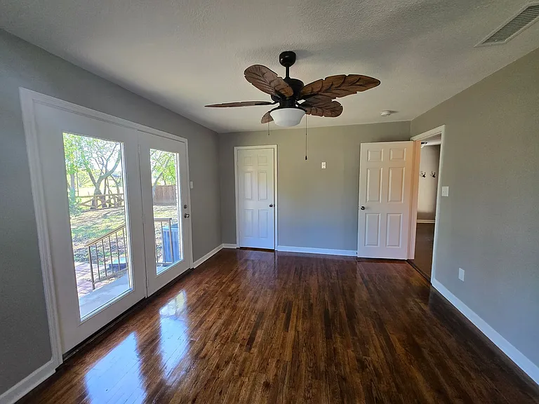 1049 Summerplace Ln — Photo 41