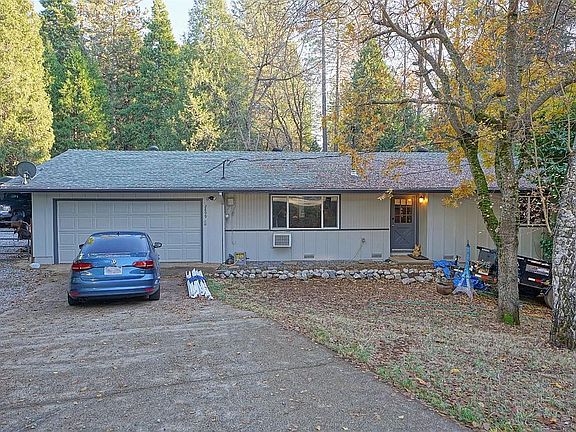 2nd image of 2899 Prouty Ln
