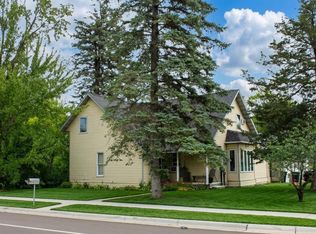 902 4th St NE, Little Falls, MN 56345