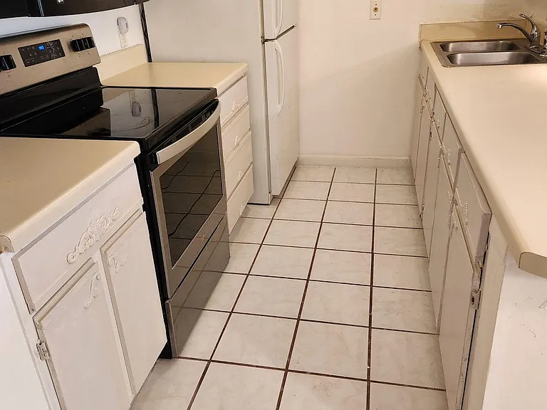 6840 Blue Heron Blvd #3 — Photo 7
