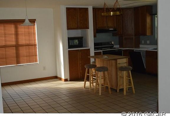 5th image of 2120 NW 74th Pl