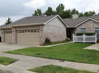 989 Kirkpatrick Pl, Greenfield, IN 46140
