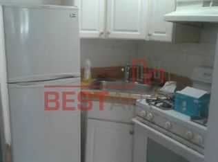 343 W 22nd St APT 1, New York, NY 10011
