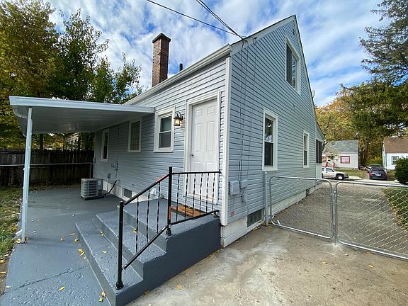 4th image of 1083 Duxberry Ave