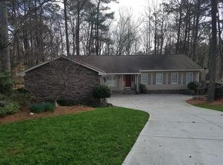 290 Laurel Ln, Roswell, GA 30076