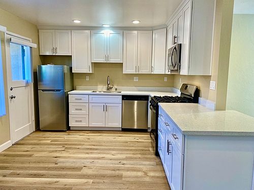 2nd image of 970 Alice Ln #1
