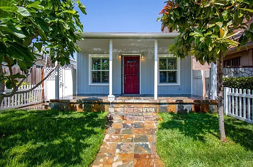 1071 Newport Ave Photo 1