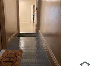 284 N Main St FLOOR 2, Freeport, NY 11520