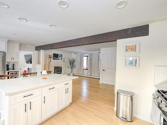 5th image of 219 Pond Road