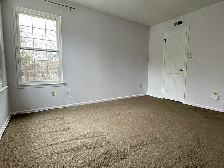 502 Diamond Dr — Photo 7