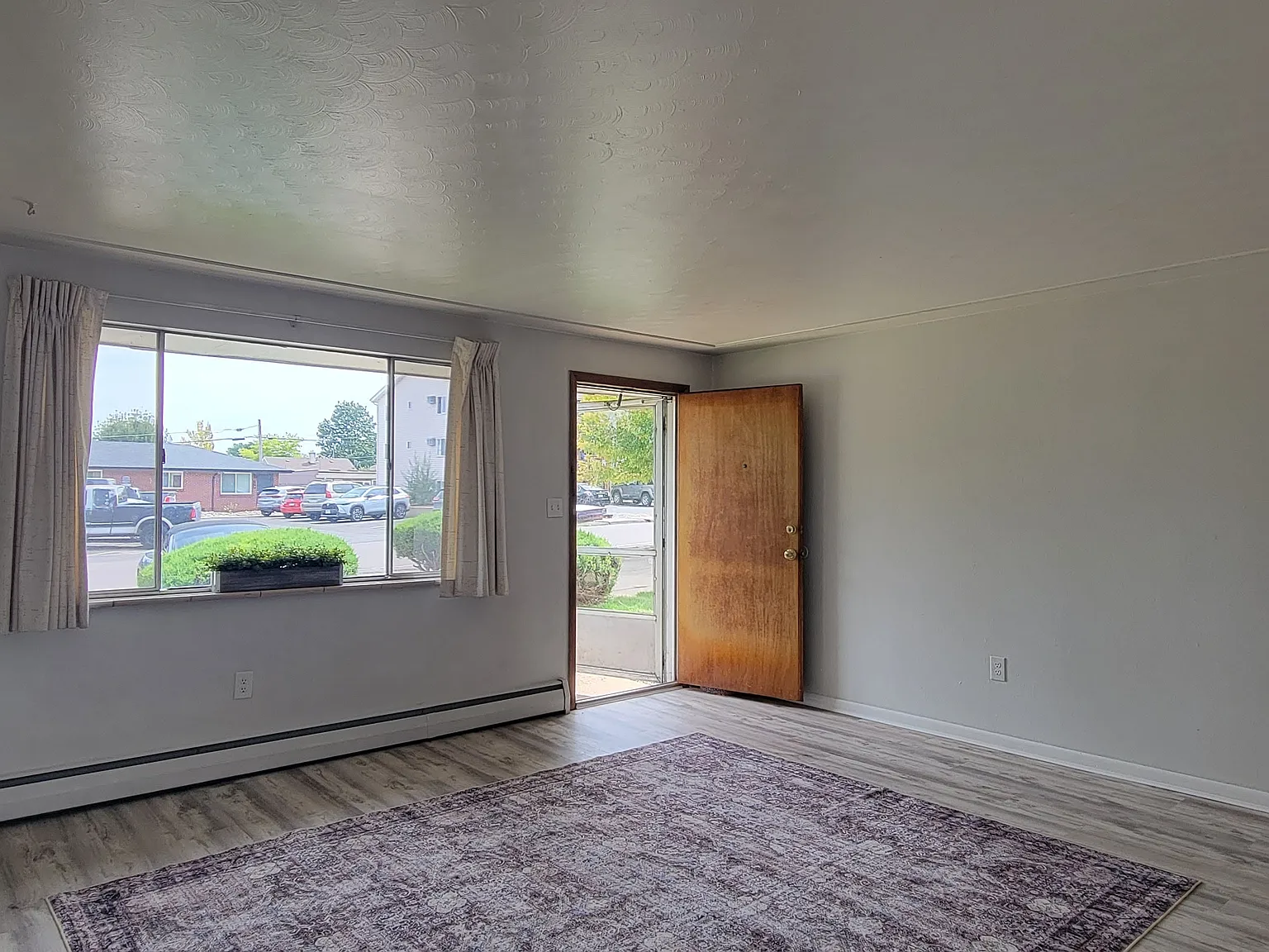 2 bed, 820 sqft, $1,295 — Photo 4