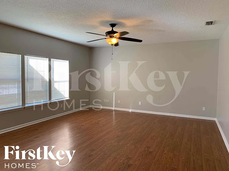 2831 Harvest Moon Dr — Photo 7