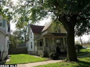 447 Elm St, Trenton, MI 48183
