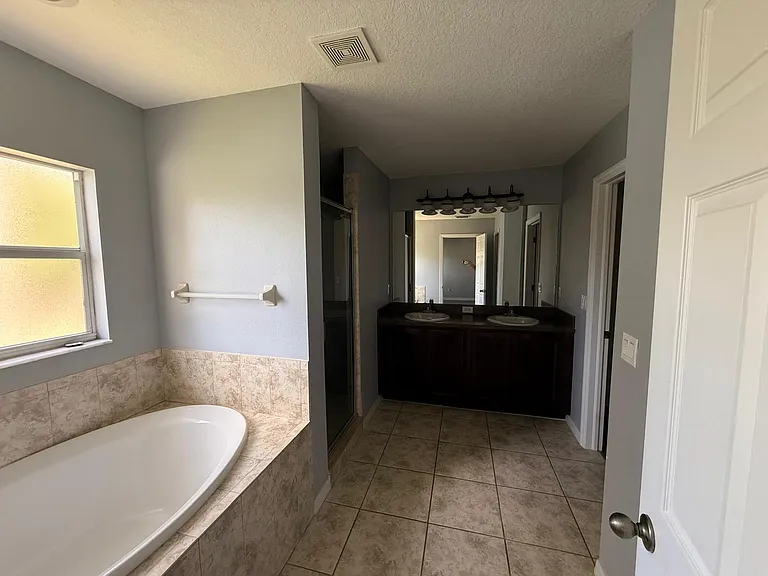 3635 Pine Knot Dr — Photo 11