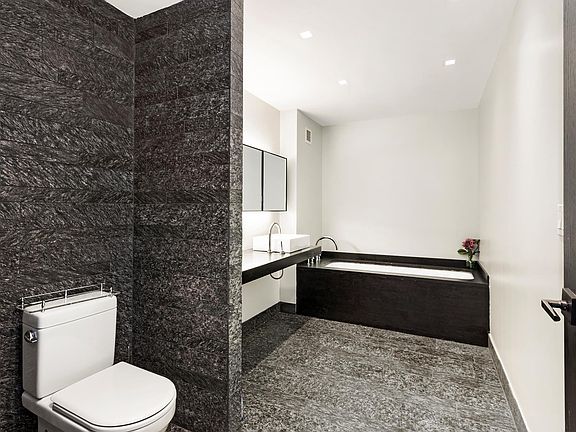 5th image of 20 Pine St APT 1602