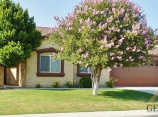 2600 Rain Dr, Bakersfield, CA 93313