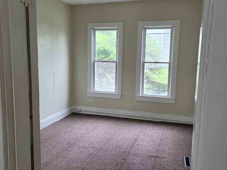 319 View Ave — Photo 7