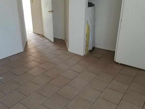 4th image of 10807 N 15th Ln APT 3