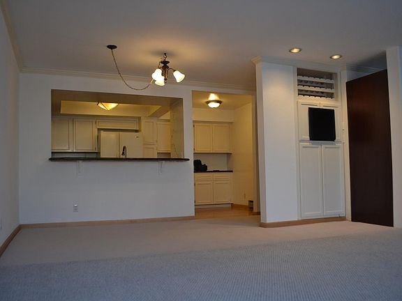 4th image of 58 N El Camino Real APT 202