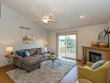 3rd image of 22 Vandello Dr