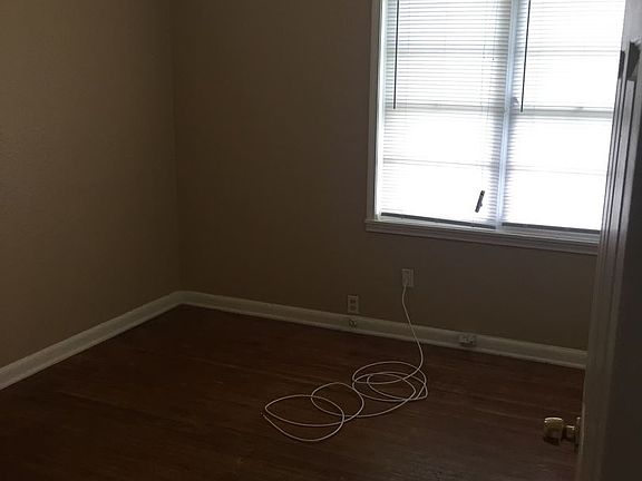 5th image of 5009 Kasper St