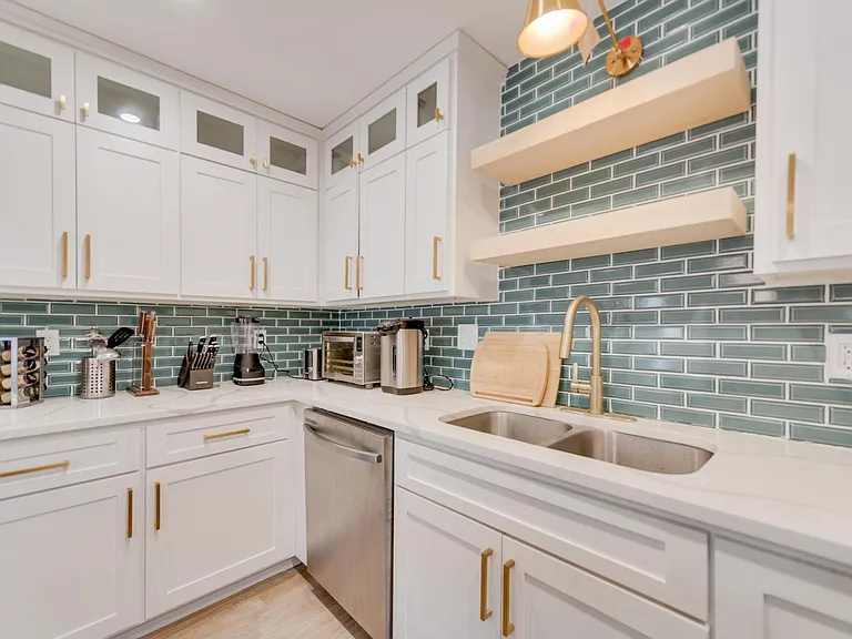 11828 Oberlin Dr — Photo 13