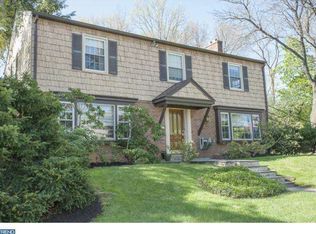 660 Green Briar Rd, Elkins Park, PA 19027