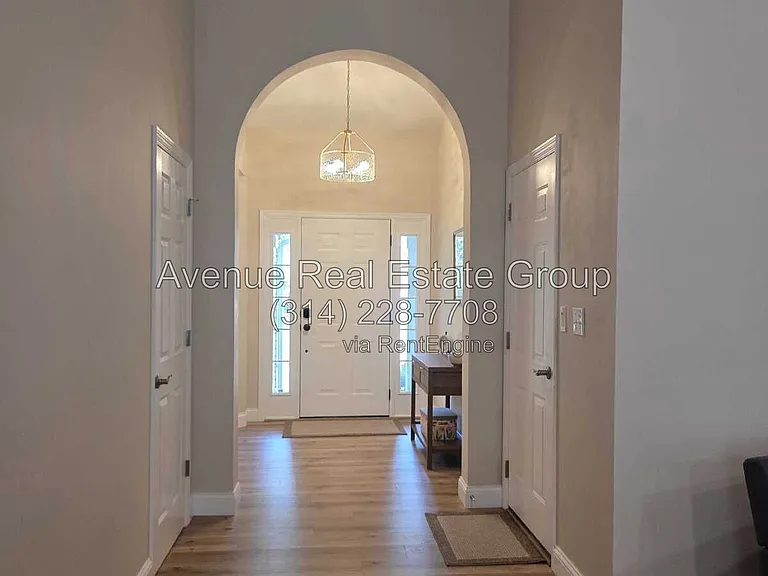956 Briar Green Ct — Photo 3