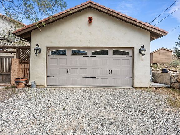 4th image of 9075 Mesa Vista St