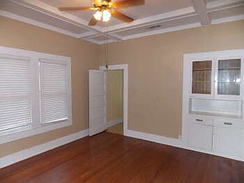 3rd image of 959 Lee St